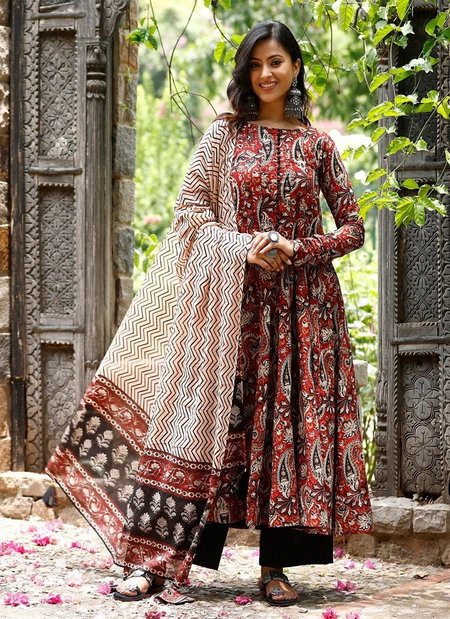 Maroon Colour Rayon Printed Kurti With Pant Dupatta Suppliers In India Aaradhna 2034